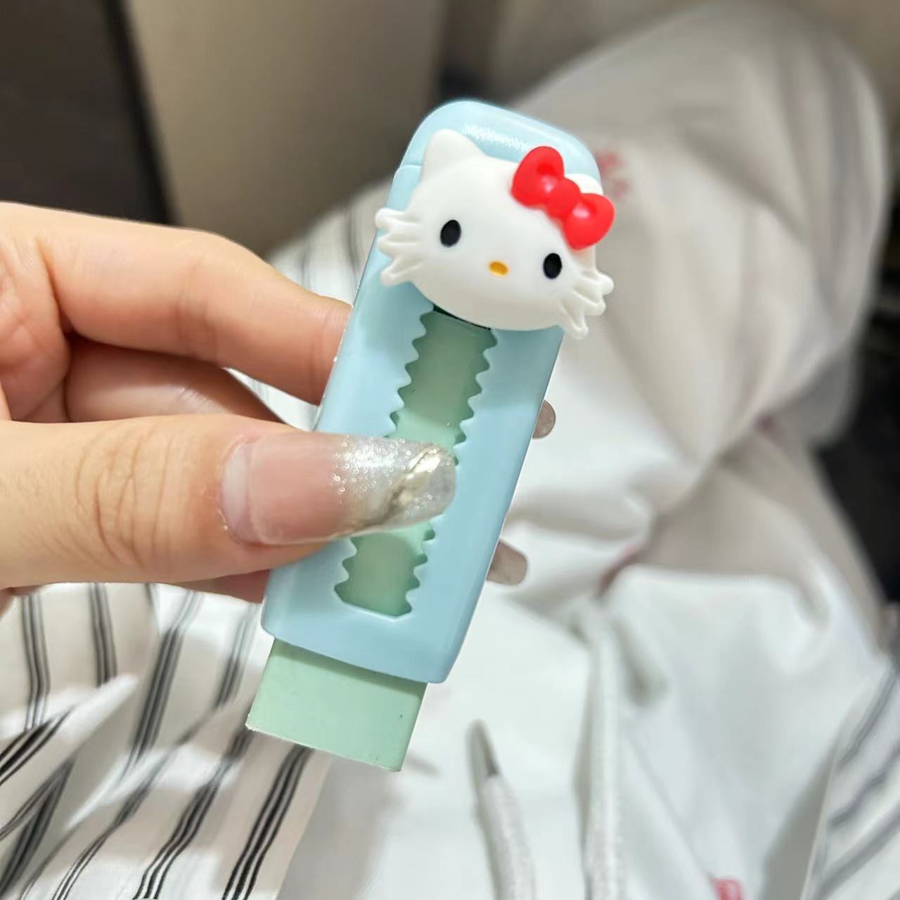 Cartoon Cute Push-Pull Retractable Eraser for Students, Clean Debris, Ultra-Clean, New Durable School Supplies, Easy to Erase