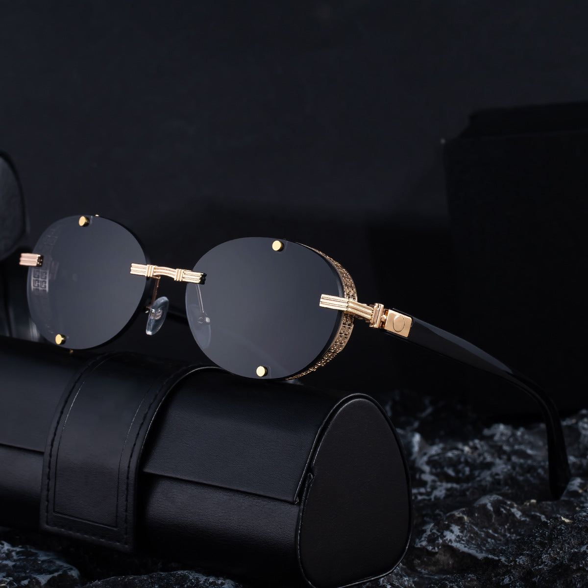 2025 New Oval Frameless Sunglasses European and American Retro Punk Sunglasses Stage Performance Fashion Street Beat Glasses