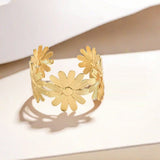 Gold Daisy Bracelet for Women – Stainless Steel Floral Jewelry with Stretch Fit