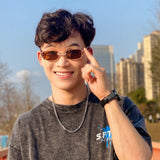 Retro Modern Sunglasses, Anti-Uv Sunglasses, Metal Small Frame Glasses for Men and Women, Avant-Garde Hanging Ring Chain, High-End