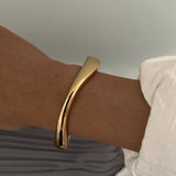 Bold Hammered Texture Cuff Bracelet for Women – High Color Retention Alloy Jewelry