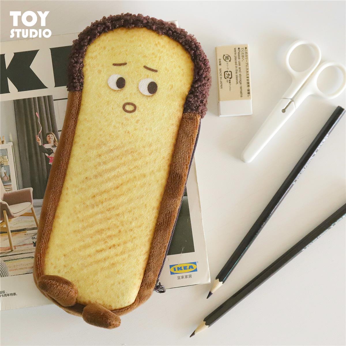 Plush Pencil Case in the Shape of a Toast Bread, Large Capacity, Cute and Creative Japanese-Style Stationery Box for Middle School Students