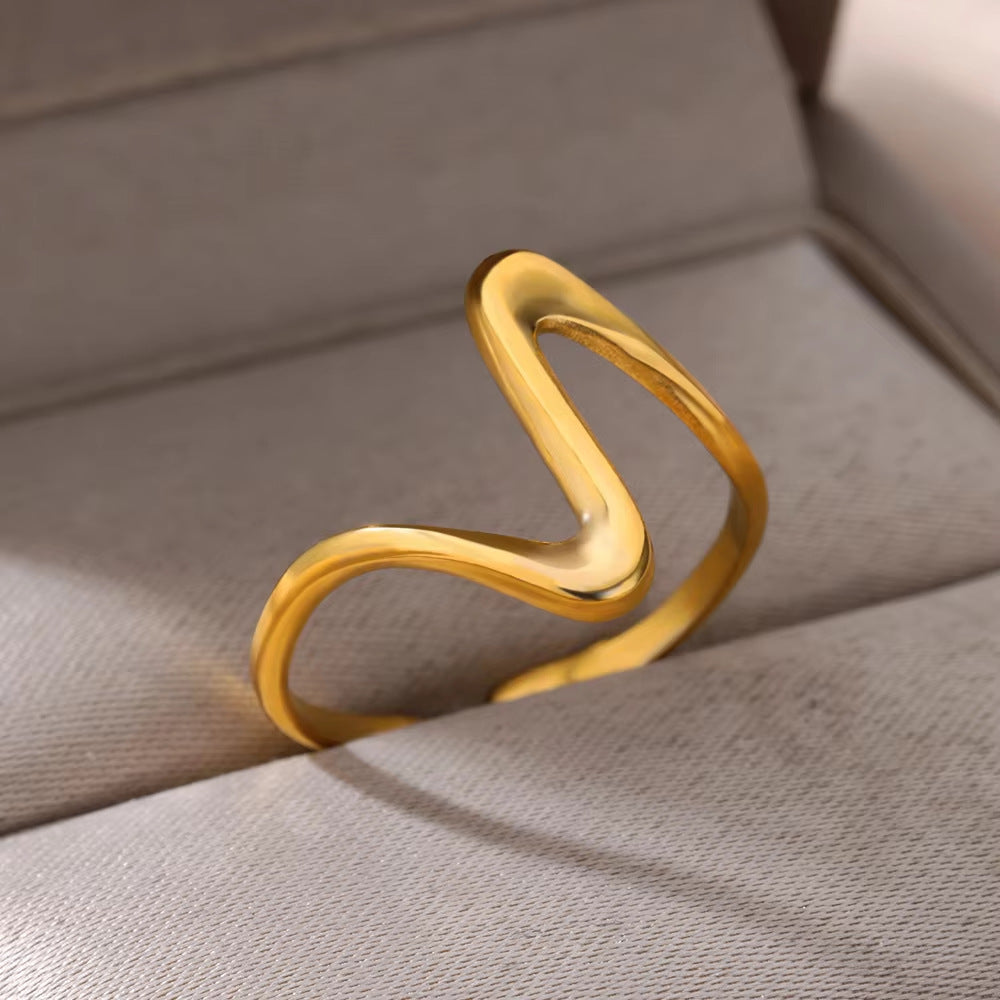 Gold Geometric Wavy Open Ring for Women – Adjustable Stainless Steel Fashion Jewelry