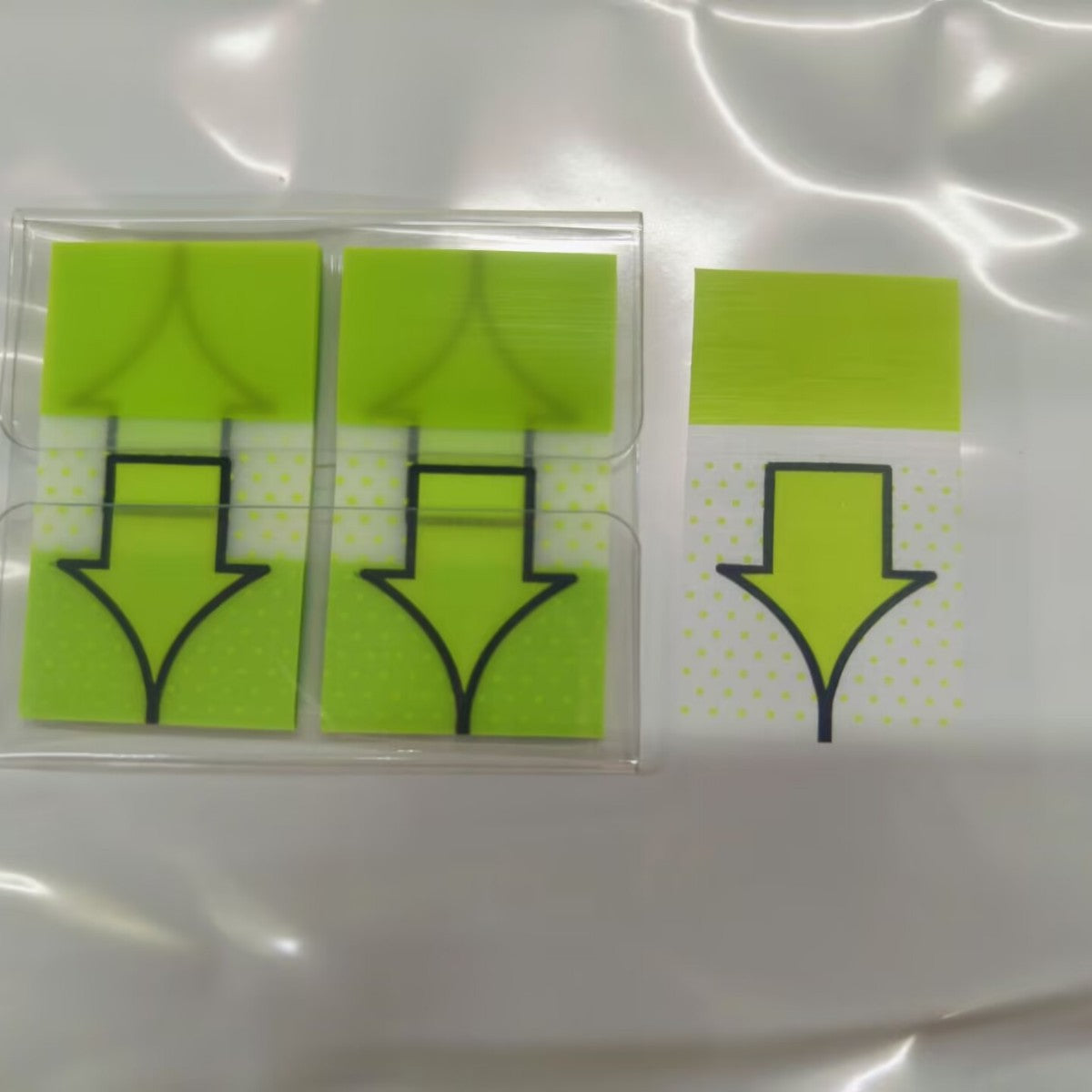 Withdrawable Newspaper Stickers Contract Documents Indicating Label Stickers SIGN HERE Arrows Classification Index Stickers Post-it Stickers