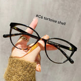 Retro Cat-Eye Blue Light Glasses – Stylish Anti-Blue Light Eyewear for Women