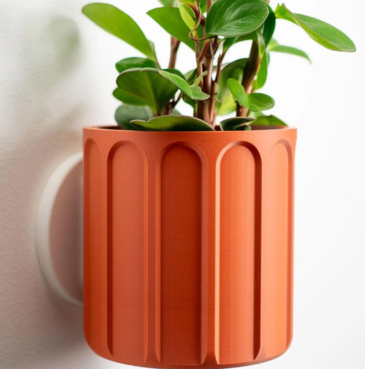 Wall-Mounted Plastic Planter with Hidden Drip Tray – 3D Printed Modern Garden Pot