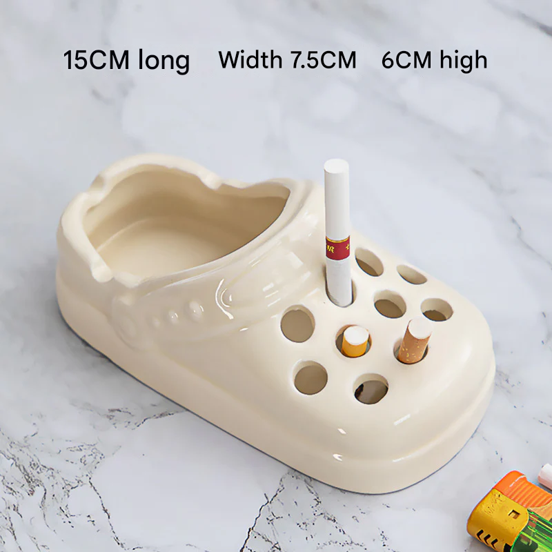 Crocs-Inspired Ceramic Ashtray – Funny Slippers Design for Home Decor